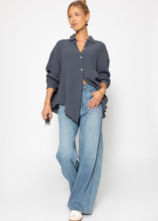 Blusa oversize , corta - gris oscuro