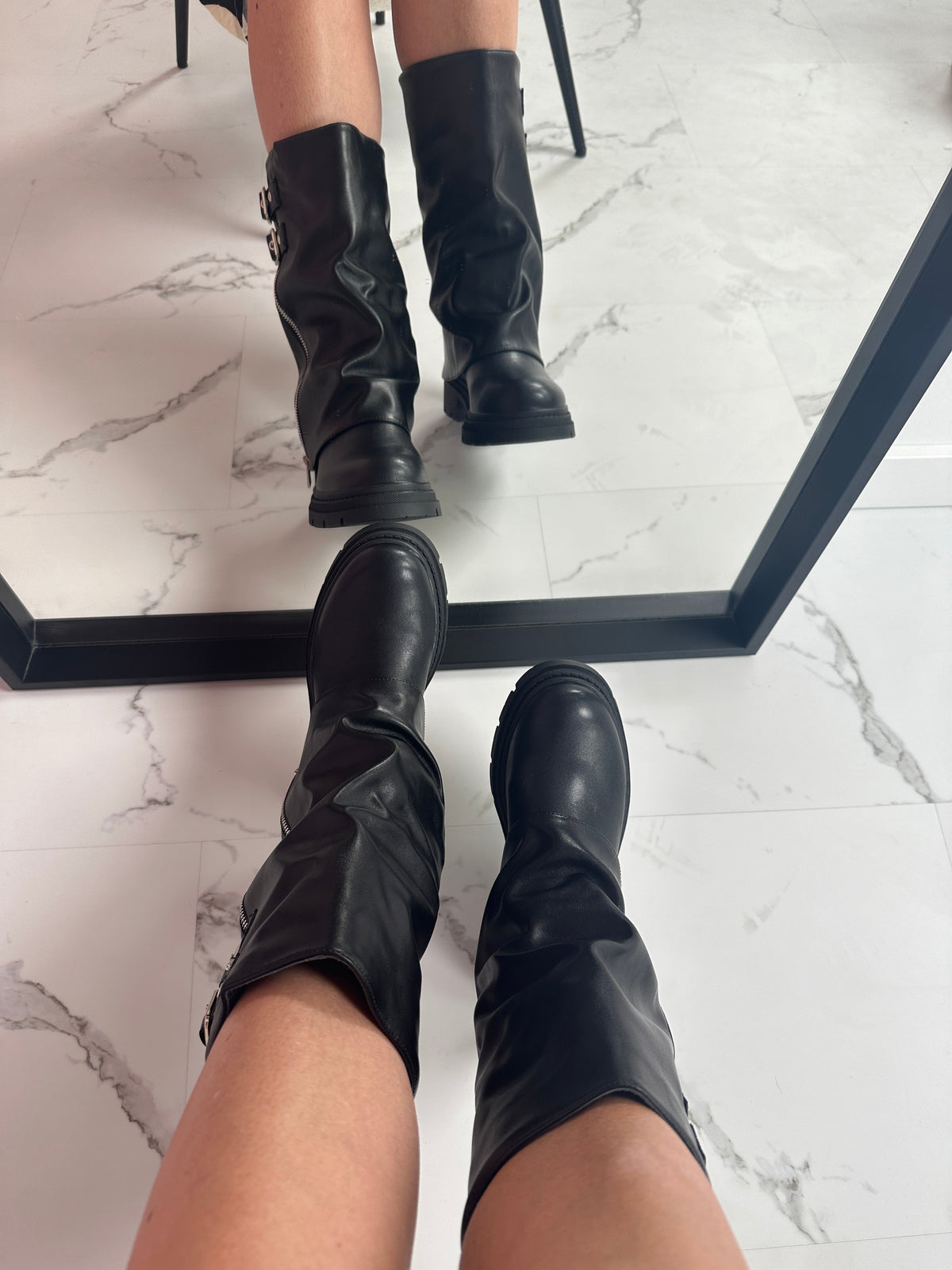 Mara - Botas con cremallera