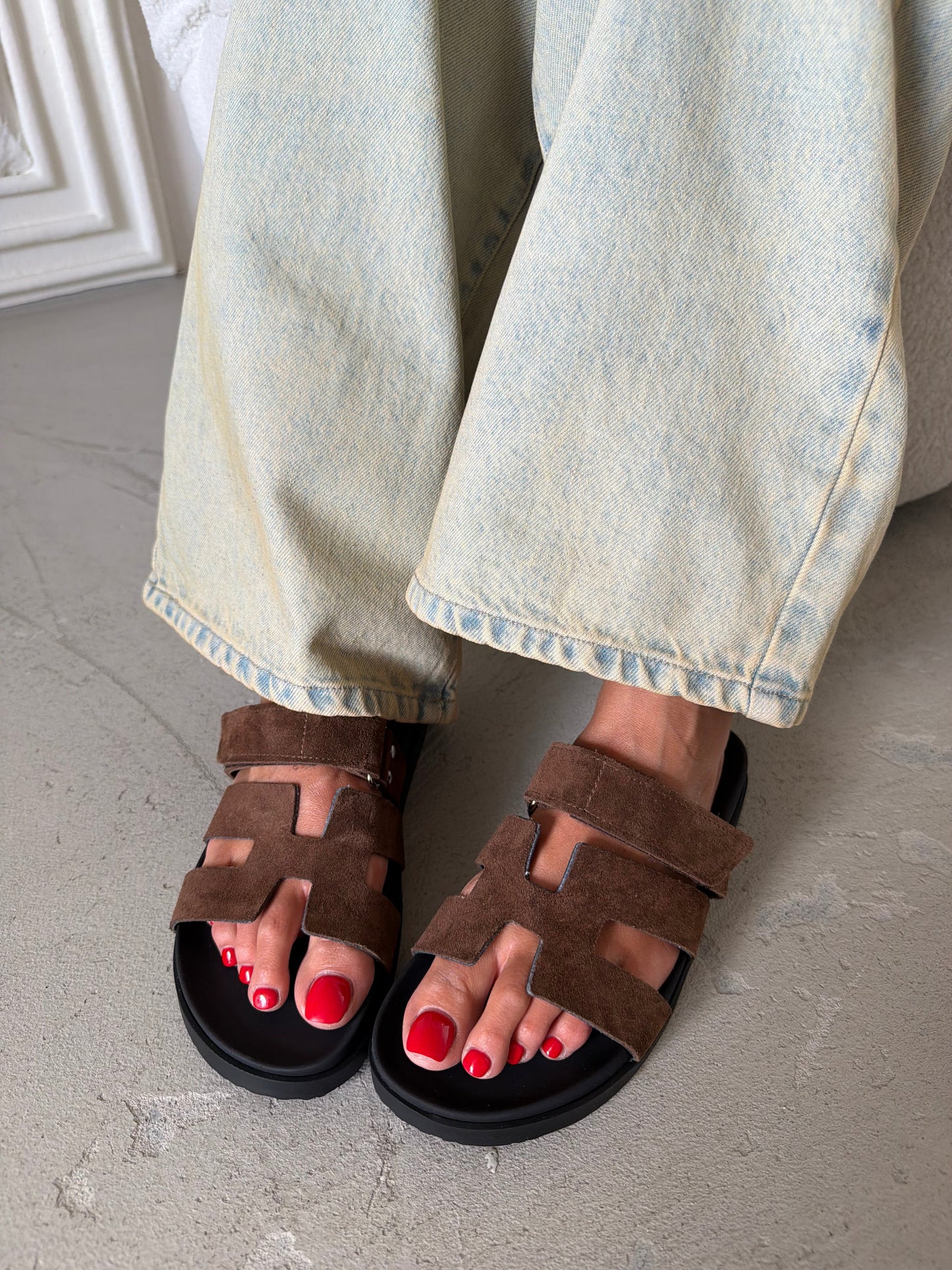 Ciabatta con strappo in pelle e camoscio - Kathleen
