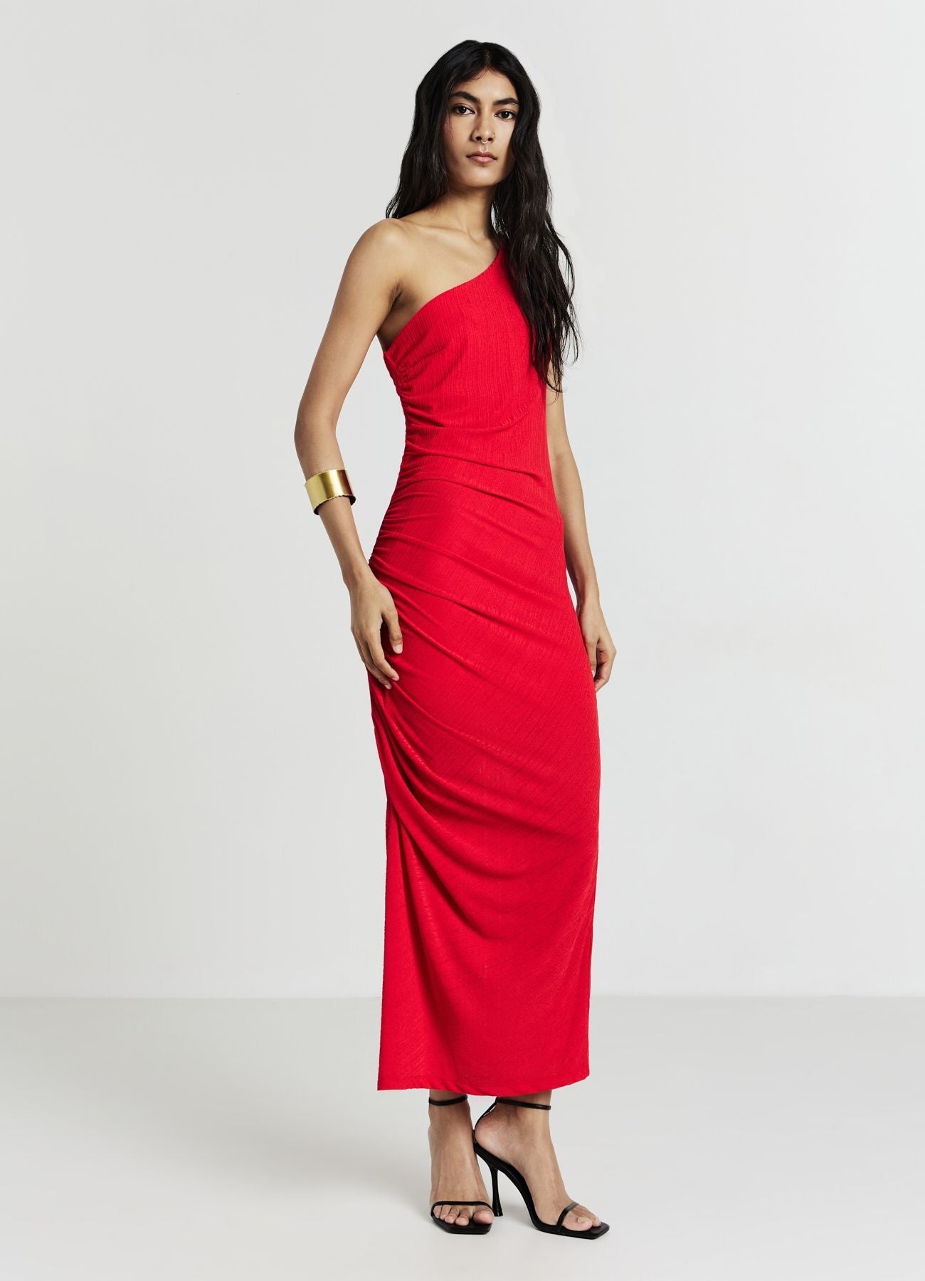 Sara - Vestido asimétrico con fruncido