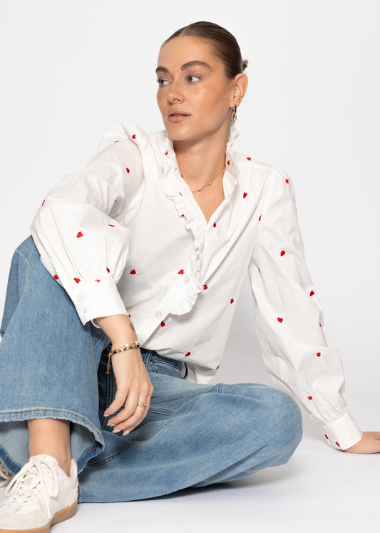 Blusa con bordado de corazones rojos - blanca