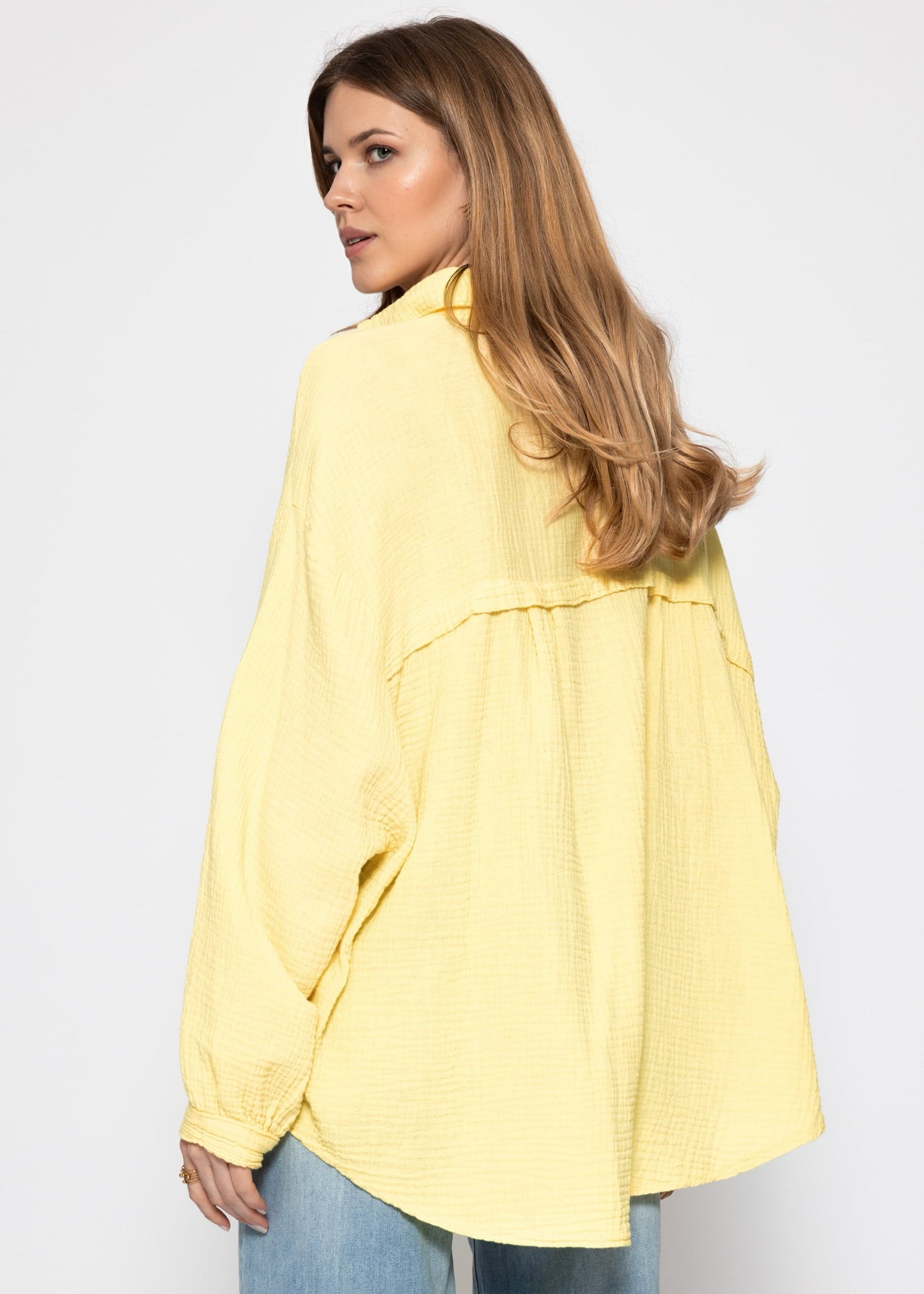 Blusa oversize, corta - amarilla