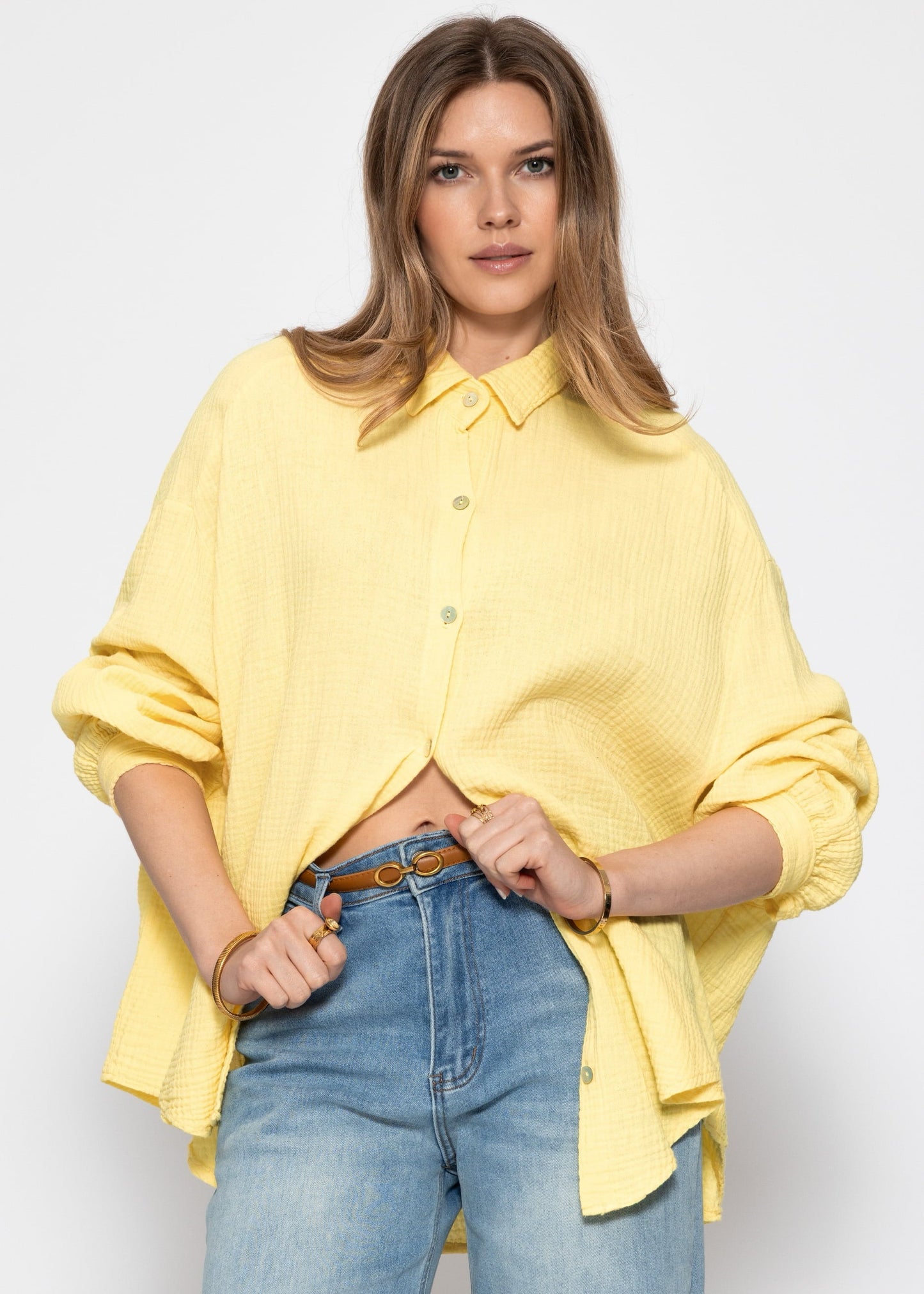 Blusa oversize, corta - amarilla